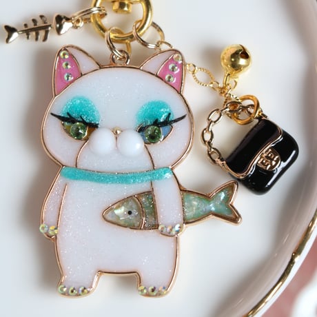 オシャレお猫さんキーホルダー