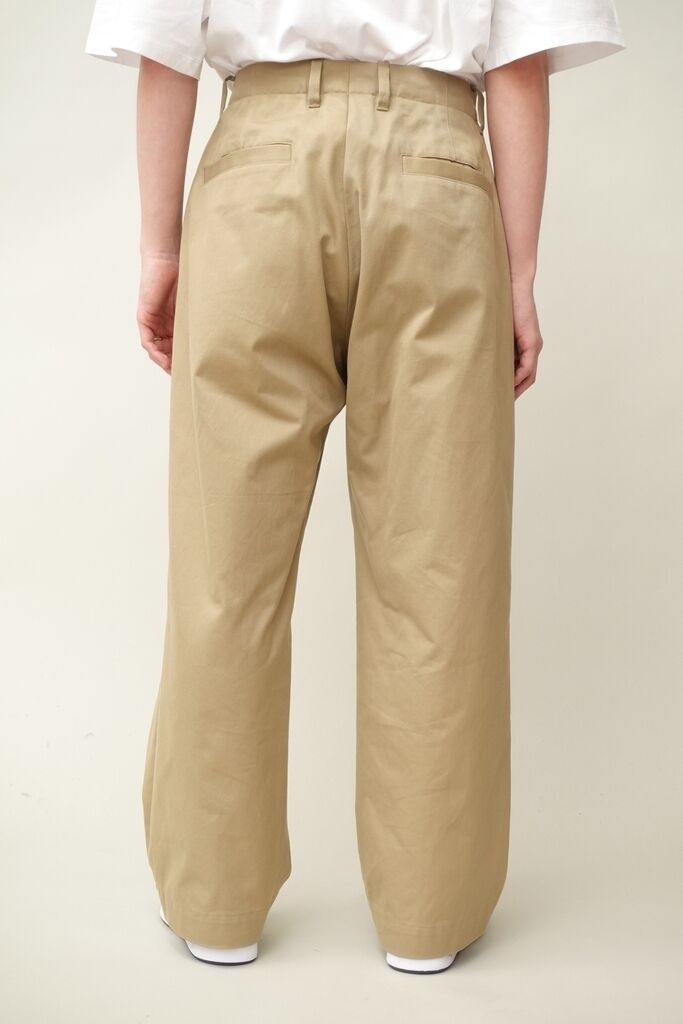 1LDK NO TUCK CHINO TROUSERS[カーキ] 1LDK NO TUCK CHINO TROUSERS[カーキ] UNIVERSAL PRODUCTS