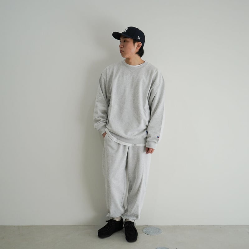 UNIVERSAL PRODUCTS RUSSELL CREWNECK SWEAT | niki