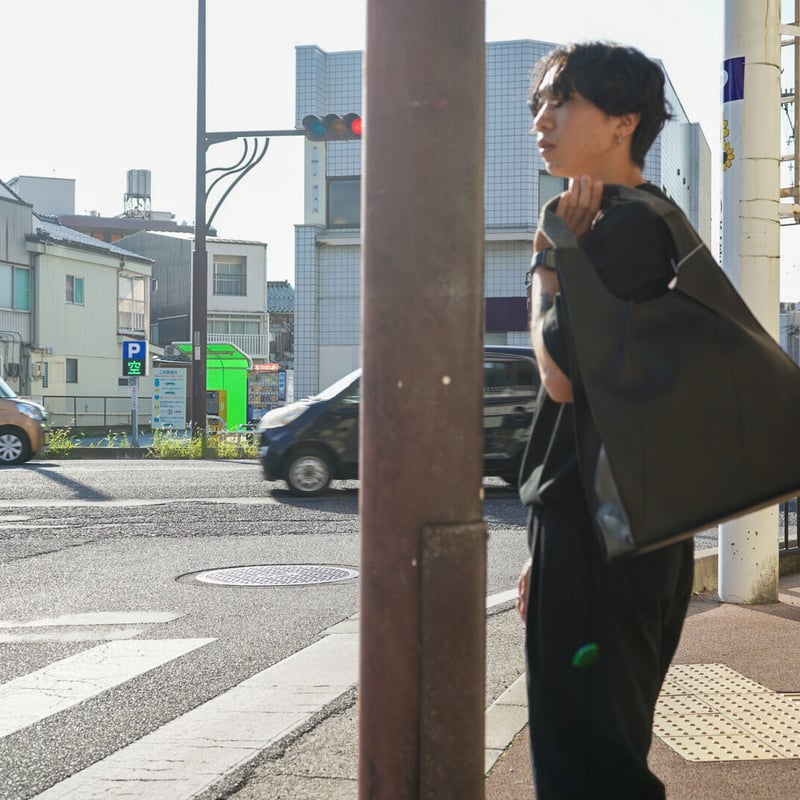 Rich I / TRAPEZOID [LEATHER TOTE BAG] | niki