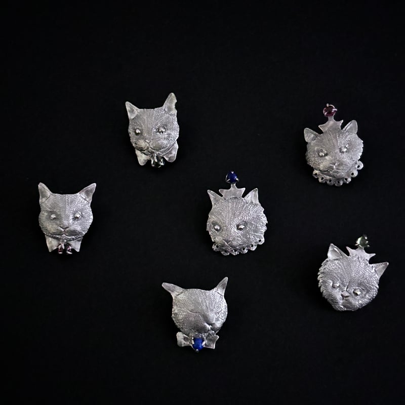 天野ミサ＿15＿ピンブローチF 「ガーネットの男爵」 | necotenstore's S