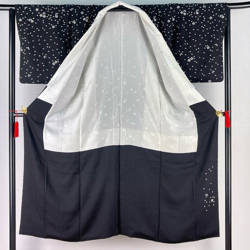 小紋) やまと 新はじく加工 桜の花びら A3335 | 和ノ藤リユース