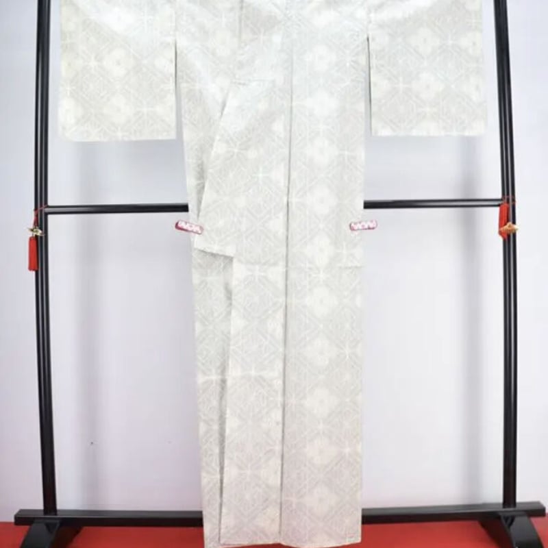 大島紬】単衣 着物 ひし形 白×黒 | 和ノ藤リユース