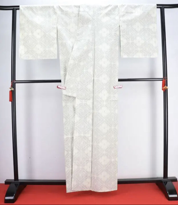 大島紬】単衣 着物 ひし形 白×黒 | 和ノ藤リユース