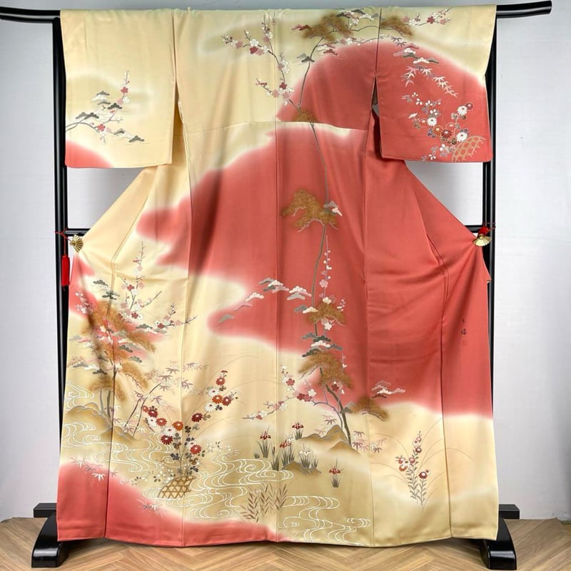 訪問着) 作家物 松竹梅 相良刺繍 A3325 | 和ノ藤リユース 訪問着) 作家物 松竹梅 相良刺繍 A3325 | 和ノ藤リユース
