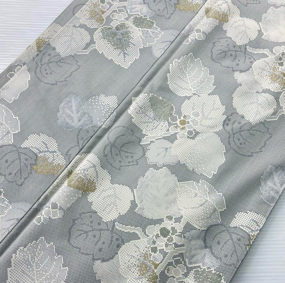 大島紬) 葉っぱと実 しつけ糸有 未使用品 A3333 | 和ノ藤リユース