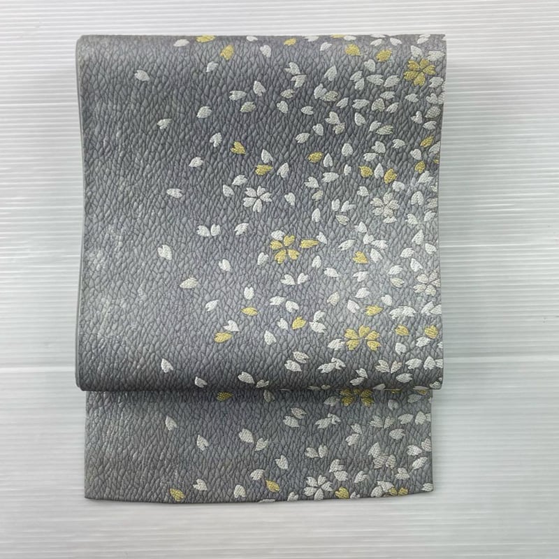 六通) 桜の花びら 振袖にも B2690 | 和ノ藤リユース 