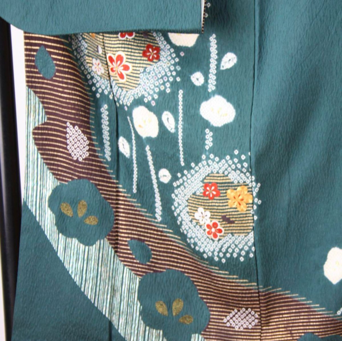 振袖) しぼりに花 金糸 襦袢付き A3294 | 和ノ藤リユース