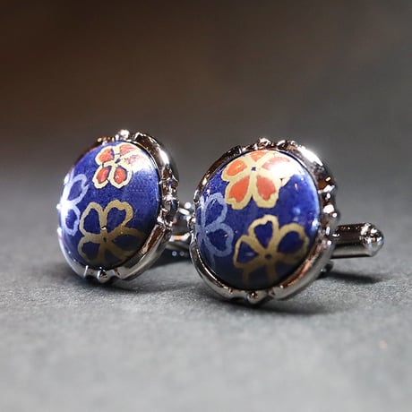 【Enamel Handcraft】エナメルのカフリンクス　藍地桜　円