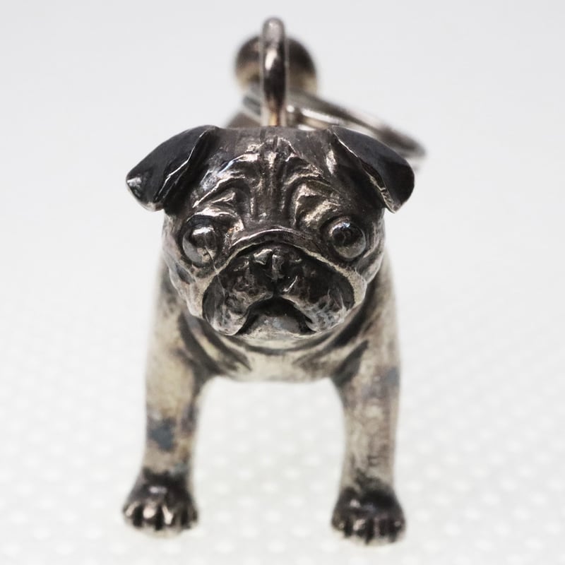 【未使用級】スワロフスキー　チャーム　パグ　犬 未使用級】スワロフスキー チャーム パグ 犬 2025年最新