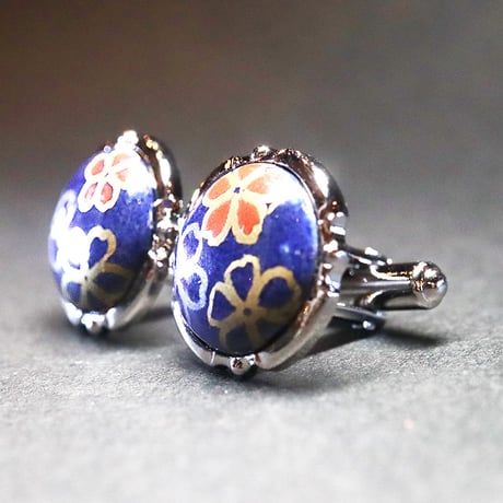 【Enamel Handcraft】エナメルのカフリンクス　藍地桜　円