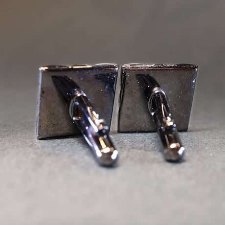 【Enamel Handcraft】エナメルのカフリンクス　牡丹