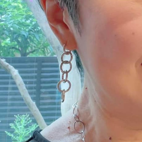 ラウンドチェーンシルバーピアス