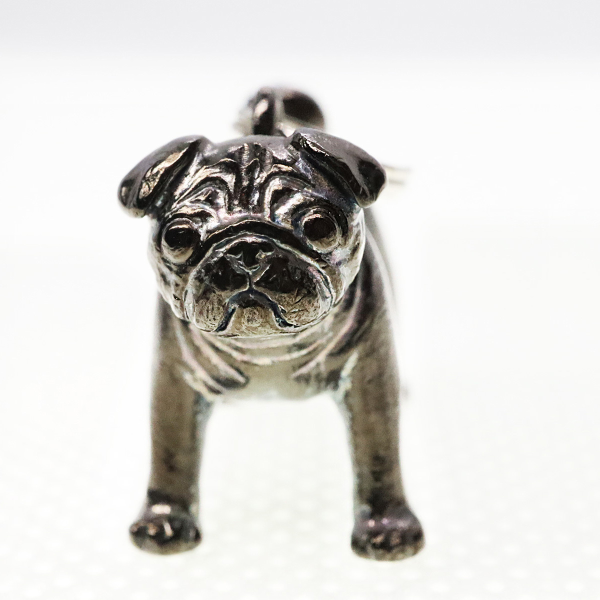 パグのチャーム(ペンダント/ストラップ)ブラック | PETULA