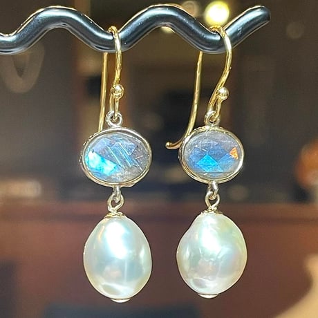 ラブラドライトピアス | STORES