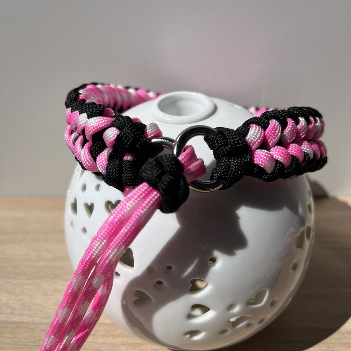 パラコード首輪　ハーフチョーク　太め　ネイビー×ピンク　№048 パラコード首輪ハーフチョーク太めネイビー×ピンク№048