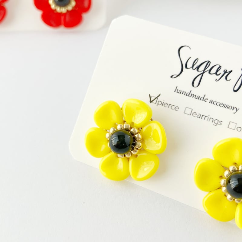 チェコビーズのお花ピアス | ハンドメイド雑貨店 ゆめばこ 専用 チェコビーズのお花ピアス | ハンドメイド雑貨店 ゆめばこ 専用