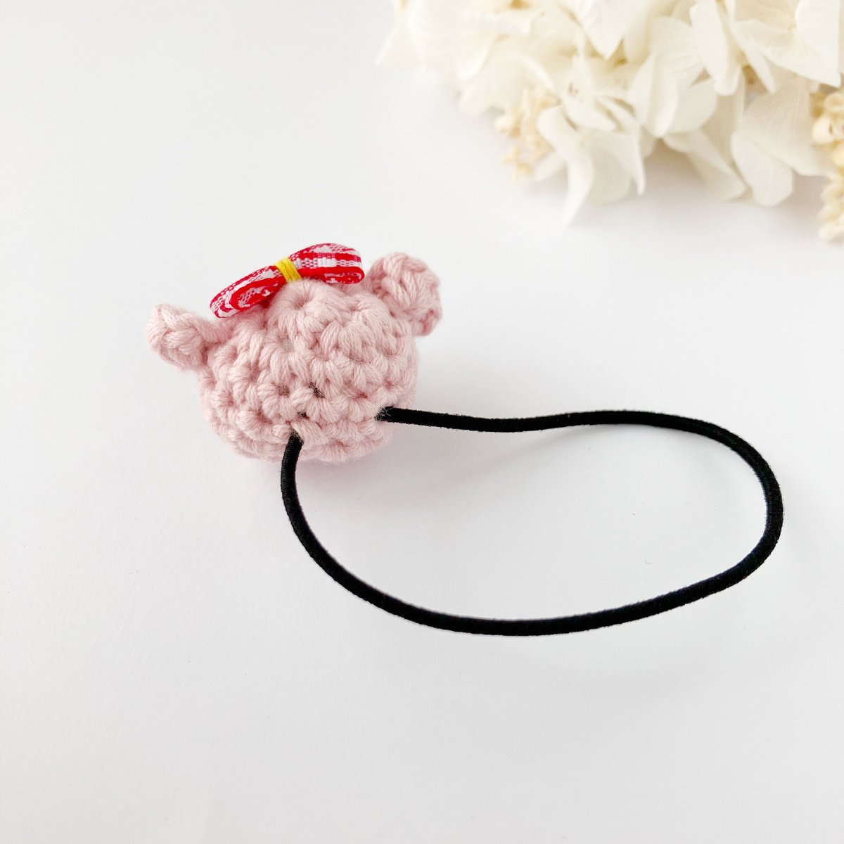 ヘアゴム　ベビーヘアクリップ　あみぐるみくま くまの編みぐるみヘアゴム | ハンドメイド雑貨店 ゆめばこ
