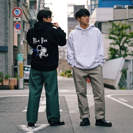 パーカー　ブラック
