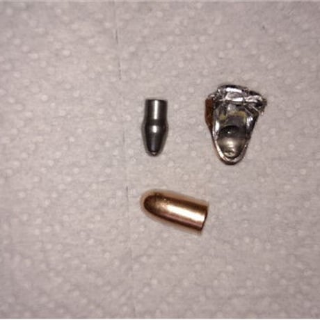 7.62x25mm 1952年 Czech 84 Grain Steel core brass case 1発