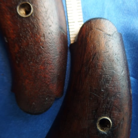 S&W Pre-Victory Square Butt グリップ (f) 1940〜1941年製