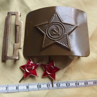 Soviet スチールバックルとバッジ2個