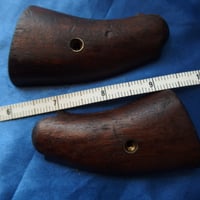 S&W Pre-Victory Square Butt グリップ (c) 1940〜1941年製