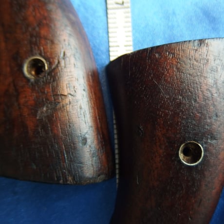S&W Pre-Victory Square Butt グリップ (f) 1940〜1941年製