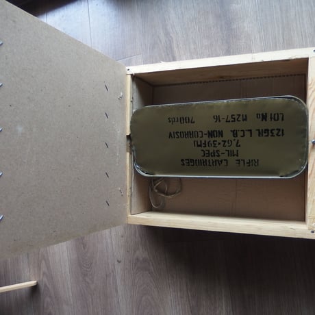 7.62x39mm WOLF Mil-Spec 1400 round 木箱と缶