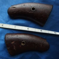 S&W Pre-Victory Square Butt グリップ (a) 1940〜1941年製