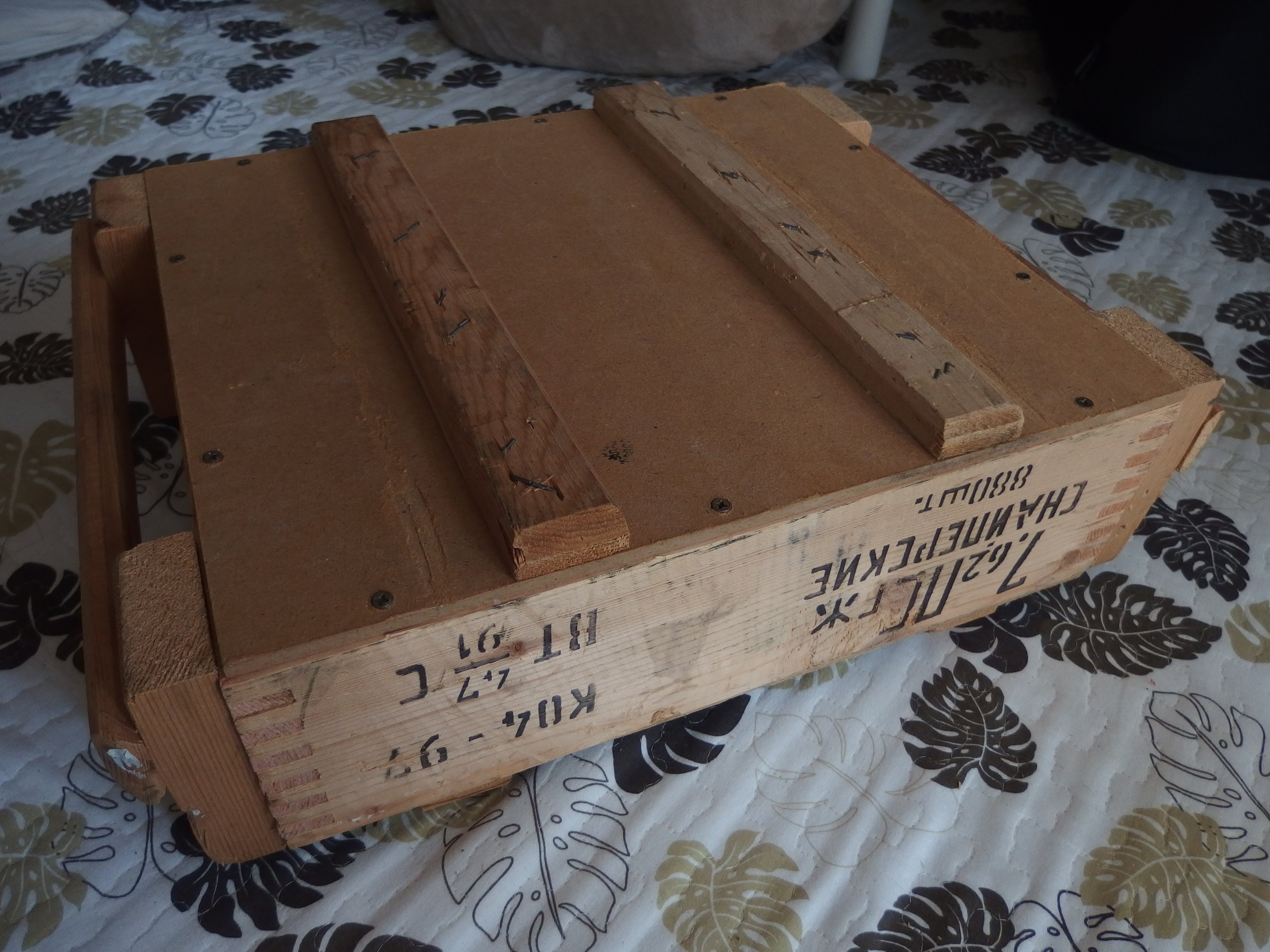7.62x54R 7N1(Sniper rounds​) Spam can 付き木箱(5)