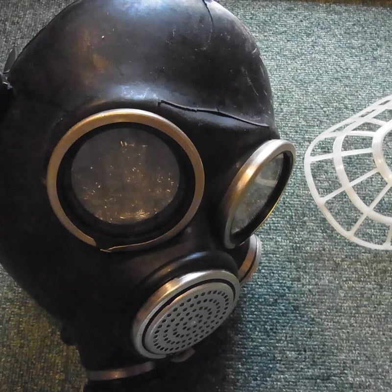 ハンガリーM76ガスマスク
