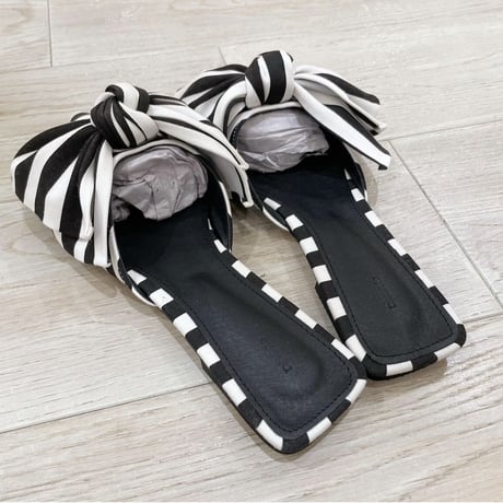 ribbon sandal