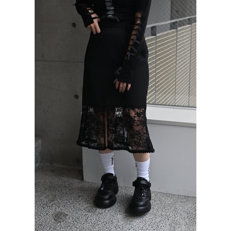 FUMIE＝TANAKA “lace medium skirt”