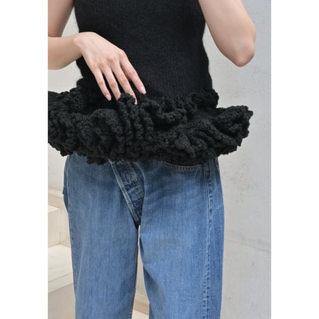 FUMIE＝TANAKA “knit frill neck”