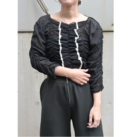 RUMCHE sheer shirring knit top