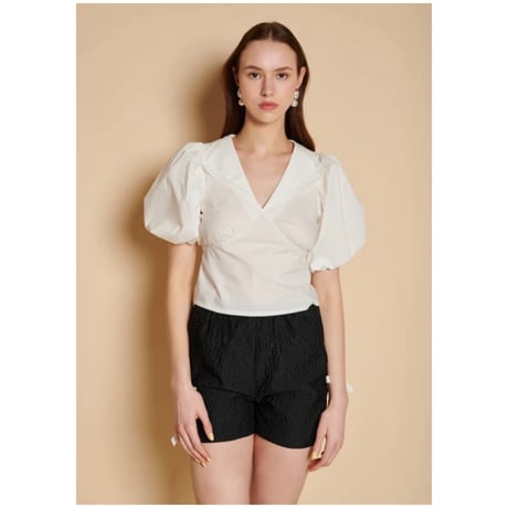 “sister jane”Stuga Cropped Tops