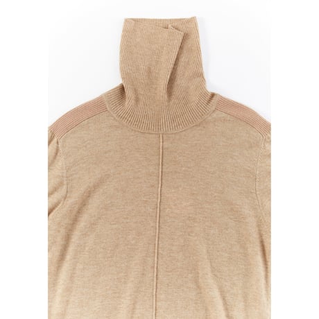 ACCORDION“RIB SWITCHING TURTLE NECK PULLOVER”