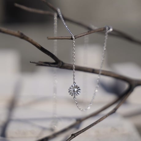 Daisy NECKLACE ONE