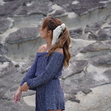 【Pua】 off shoulder tops