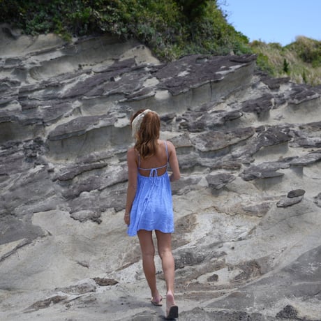 【Pua】Reyon crinkle Pad in mini dress