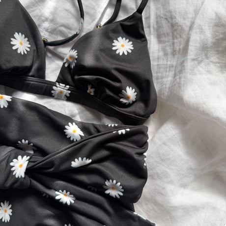 《Lima》Triangle Bikini Top 【Daisy】