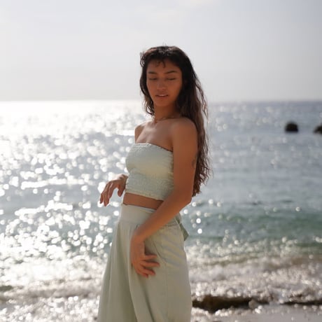【Lily】Shirring bare Top
