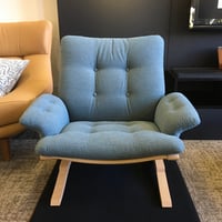 【ディスプレイ品】カリモク家具　肘掛椅子WW7700AA57
