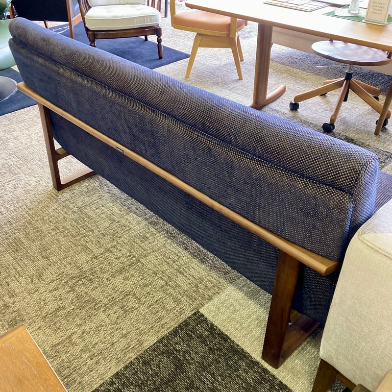 カリモク 3人掛食堂椅子 食卓椅子 ダイニングチェア 3Pソファー カリモク 3人掛食堂椅子 食卓椅子 ダイニングチェア 3Pソファー