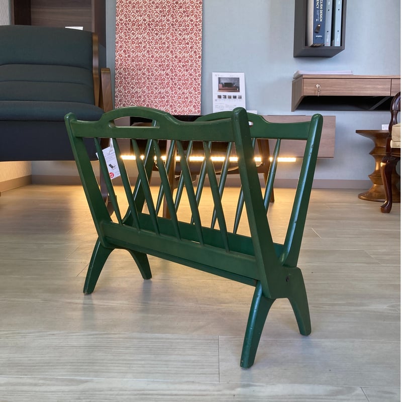 カリモク　　マガジンラック アンティーク雑貨 中古 カリモク家具 マガジンラック