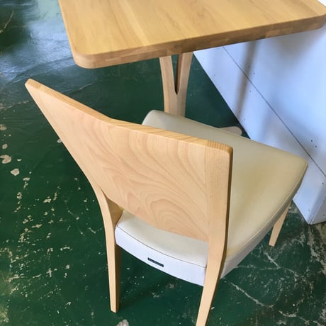 【ディスプレイ品】カリモク家具　食堂椅子CU4515V565