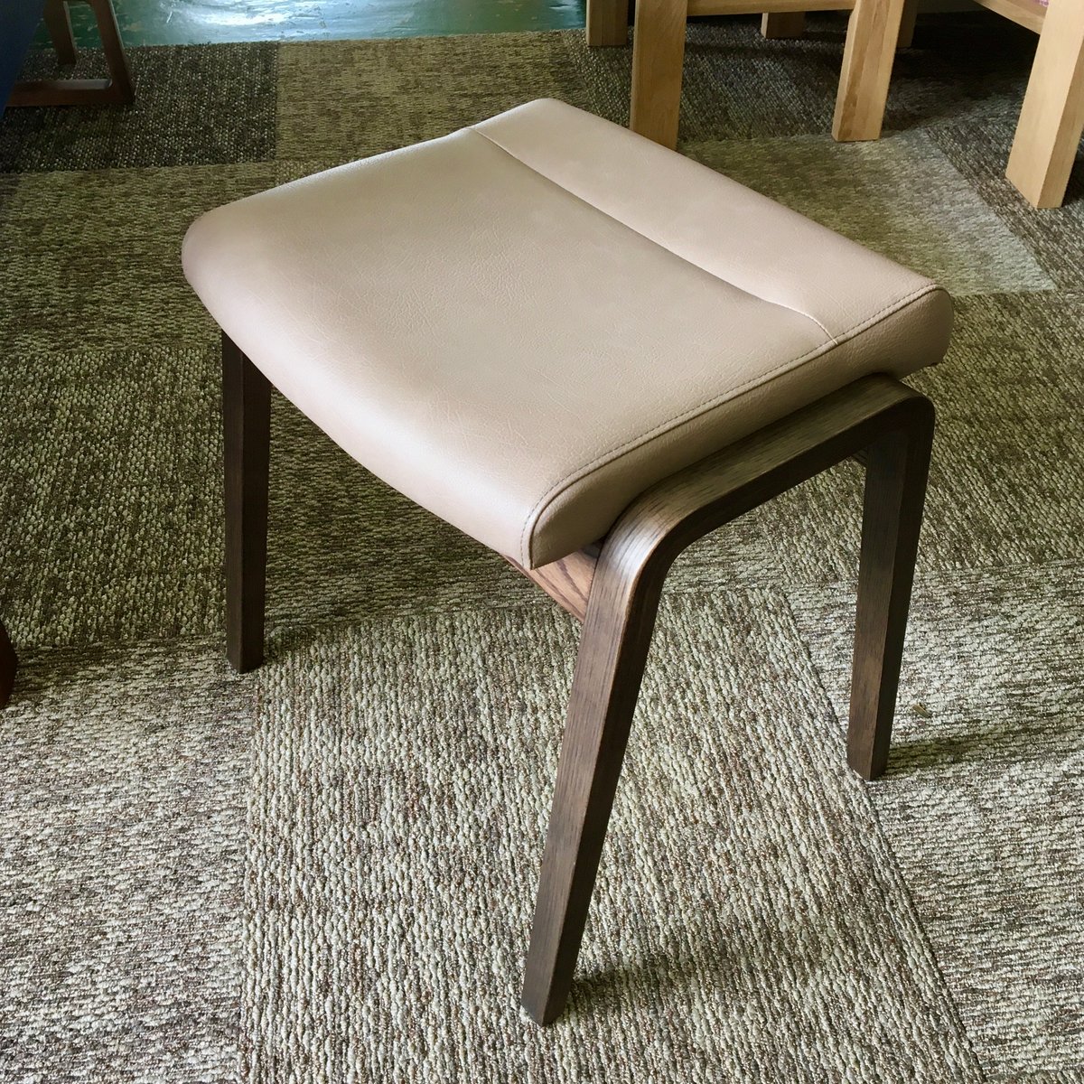 ディスプレイ品】カリモク家具 スツールCT0406A235 | SUSTAINABLE FU