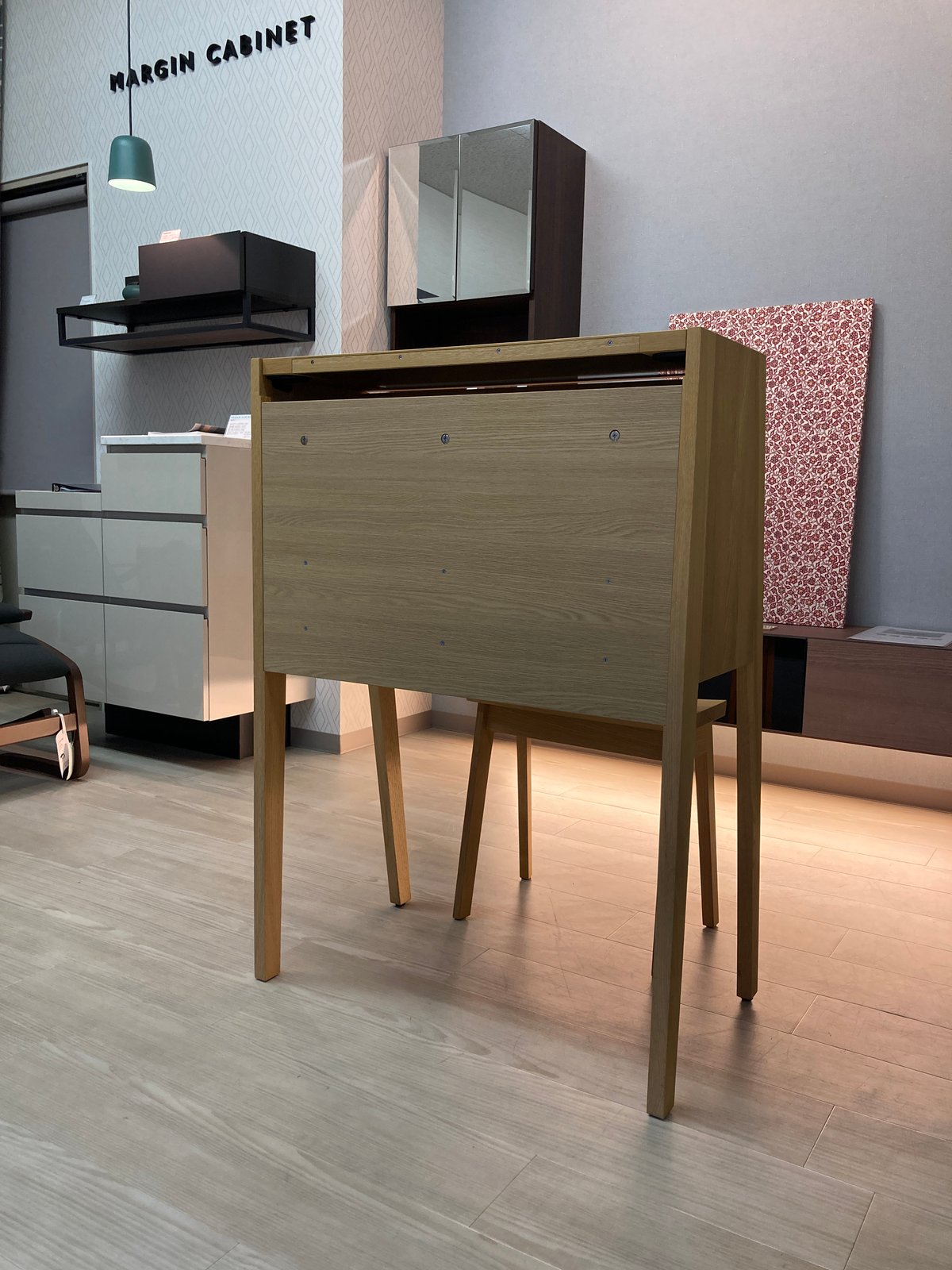 ディスプレイ品】カリモク家具 ドレッサーQT2811ME スツールXT0346