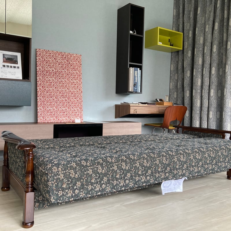 中古品】コロニアルソファベッド YC6053FK カリモク家具